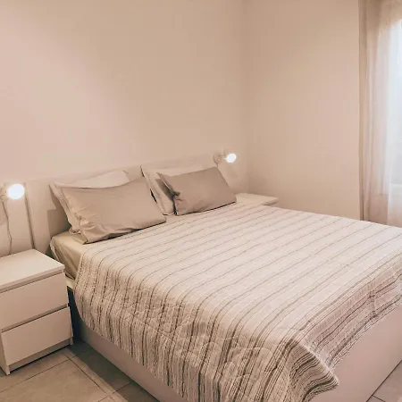 Bel De Standing En Bord De Apartamento